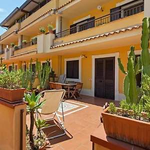 Bright With Balcony Giardini Naxos