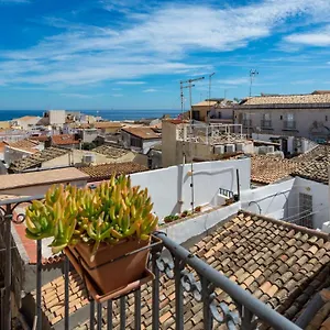 https://casa-di-eu-sea-view-ortigia-wifi.sicilyhotelsitaly.net